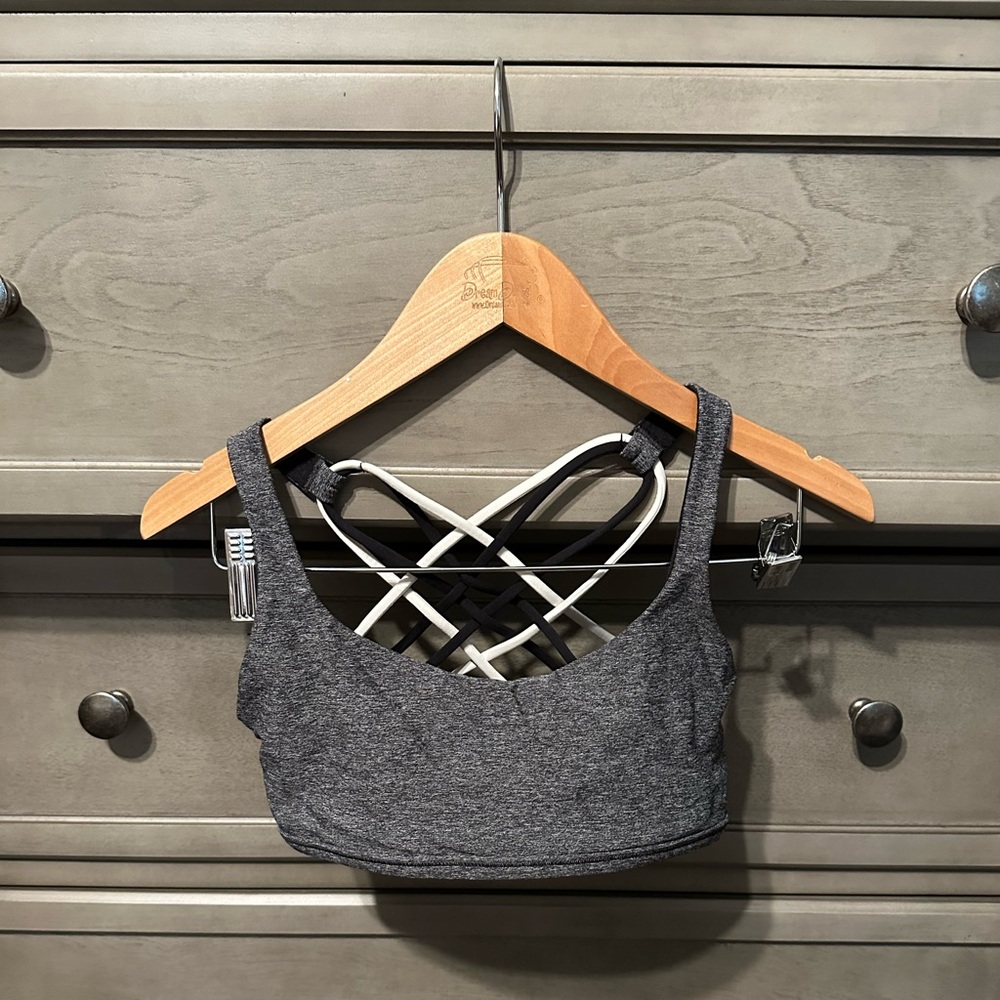 Lululemon free to be wild bra
